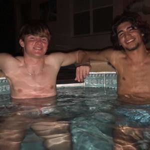 Meet your Posher, Aaron